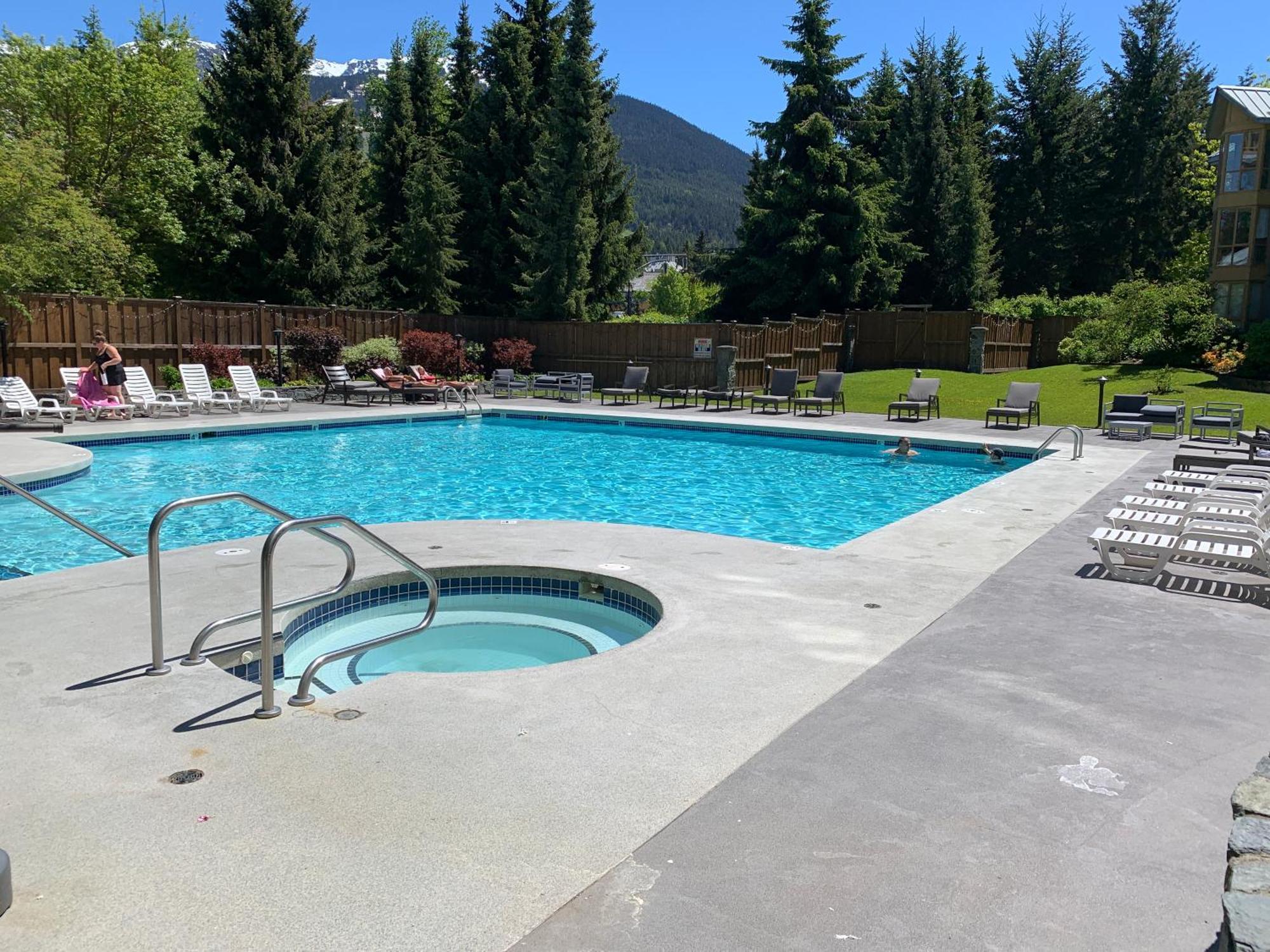 Spring Summer Special Cascade Lodge Suite Wifi 2 Hot Tubs Pool Gym Sauna Ski & Bike Storage Room Whistler Kültér fotó